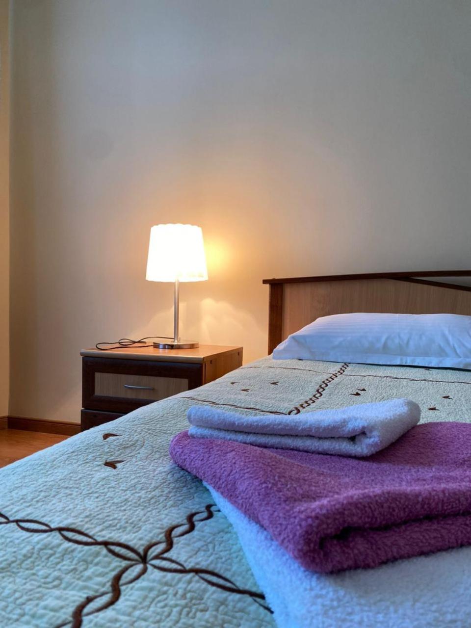 Tri Korony Hotel Cholponata Buitenkant foto
